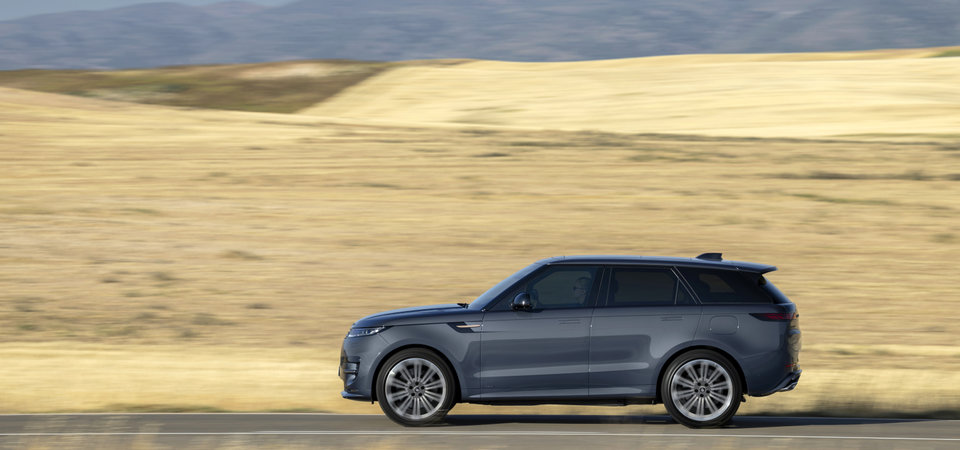 The Exceptional 2025 Range Rover Sport: Where Performance Meets Luxury