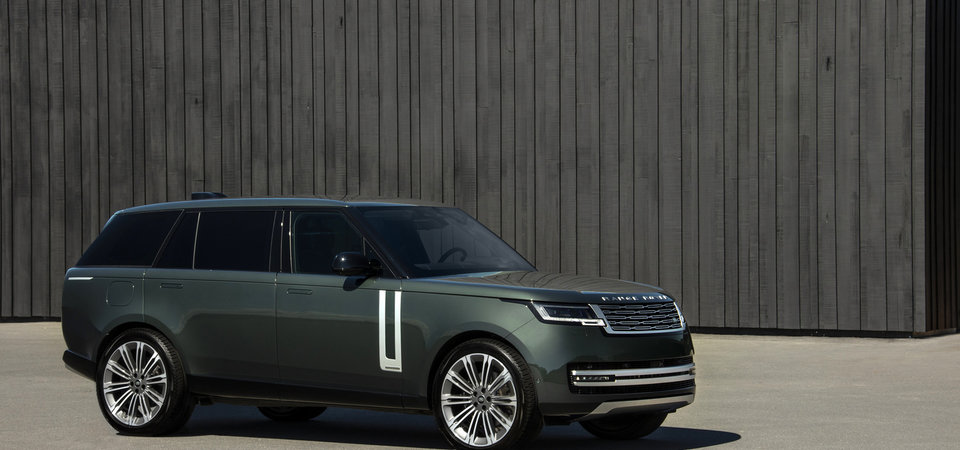 7 Land Rover Tech Features You Didn't Know You Needed