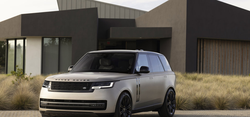 The Art of Arrival: How Range Rover's Design Philosophy Makes a Statement