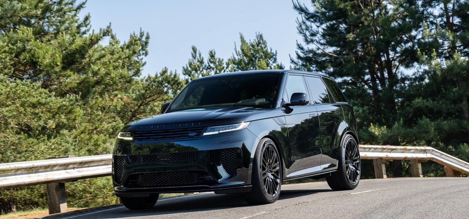 7 Features That Make the Range Rover Sport the Ultimate SUV for a Fall Evening in Old Montreal