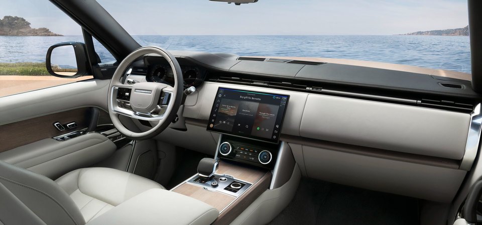 Comment la technologie embarquée dans l'habitacle du Range Rover transforme votre trajet quotidien en bureau mobile
