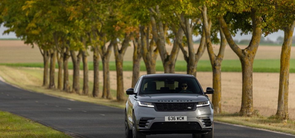 Dynamique adaptative et suspension pneumatique électronique : Comment le Range Rover Velar gère les défis routiers de Montréal