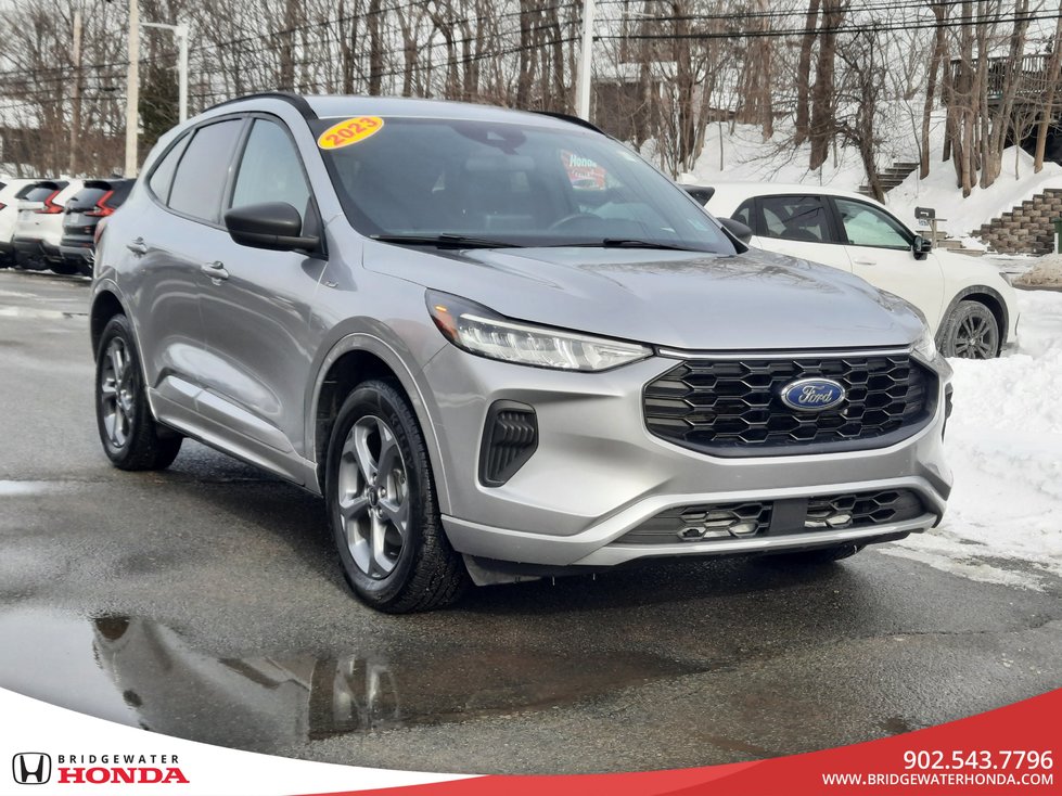 Ford Escape ST-Line 2023-3