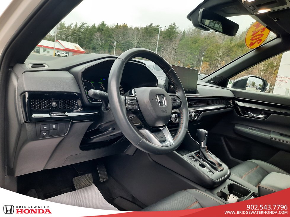 2024 Honda CR-V Hybrid Touring-1