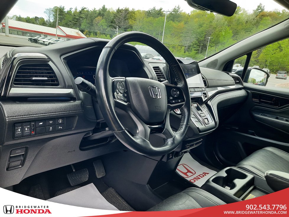 2022 Honda Odyssey Touring-1