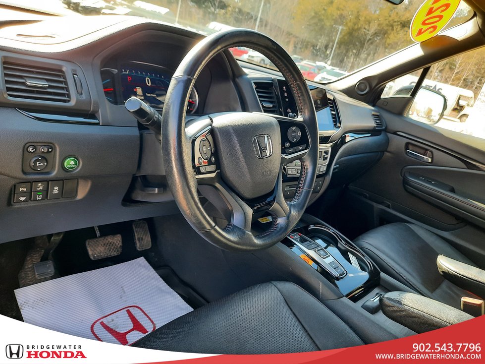 2022 Honda Pilot Black Edition-1