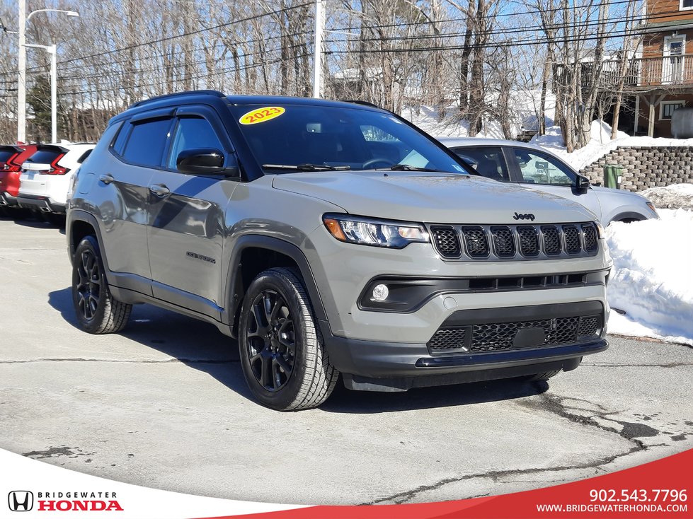 2023 Jeep Compass Altitude-3