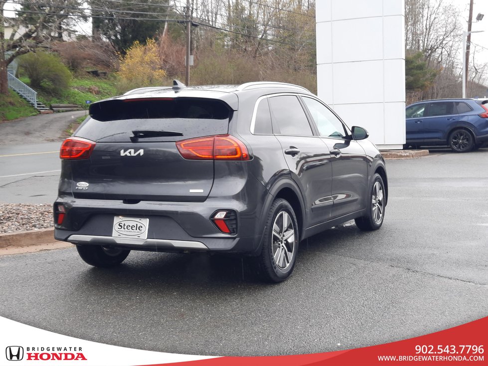 2022 Kia Niro SX Touring-5