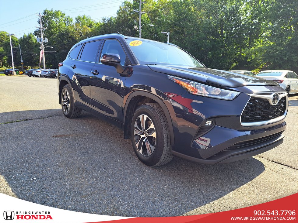 2021 Toyota Highlander XLE-2