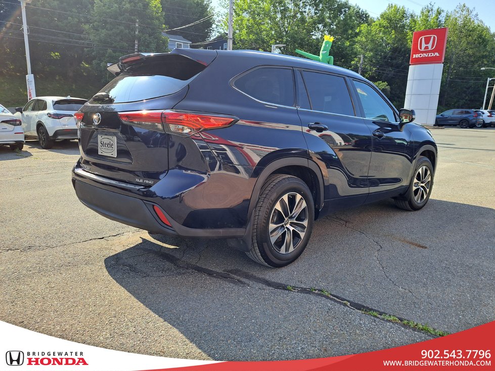 2021 Toyota Highlander XLE-4