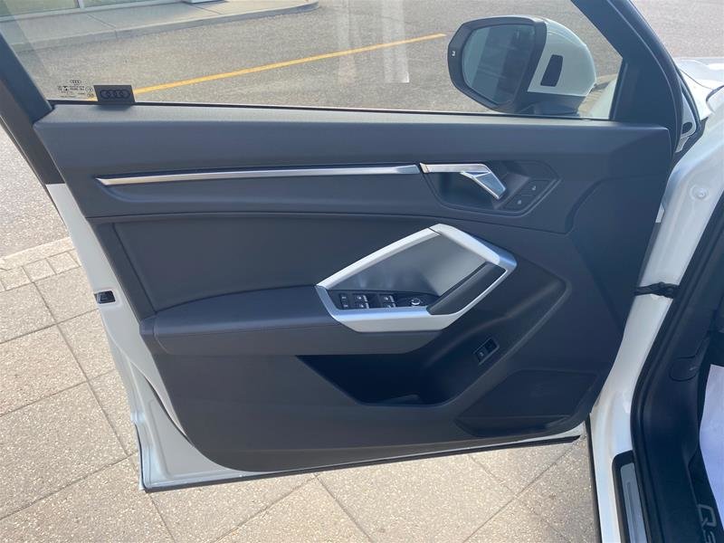 2019 Audi Q3 Progressiv-10