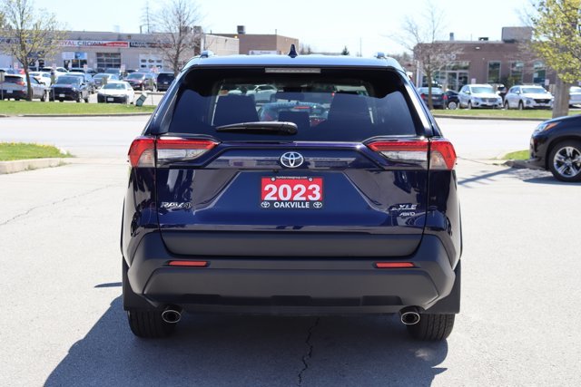 2023 Toyota RAV4 XLE AWD Lease Trade-in 35,639KM Clean Carfax-2