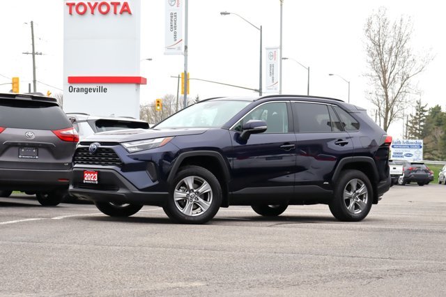 2023 Toyota RAV4 Low KM!! XLE Hybrid Electric AWD, Heated Front Seats / Steering, Sunroof, Power Tailgate, Blind Spot-0