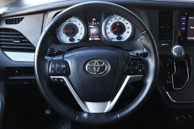 2017 Toyota Sienna SE, 8 Passengers, Leather Heated Front Seats, Bluetooth, Power Sliding Doors, Power Tailgate-10